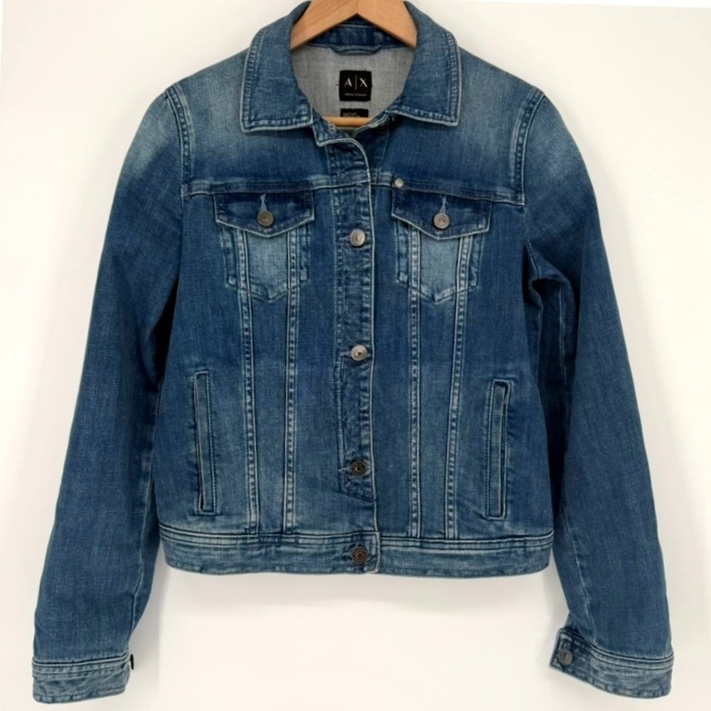 Armani Exchange Womens Denim Trucker Jacket Blue M‎ Americana Classic Layering